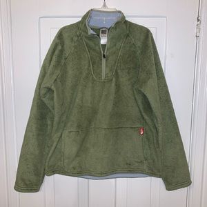 The North Face Women’s Green Quarter Zip Pullover Fuzzy Fleece